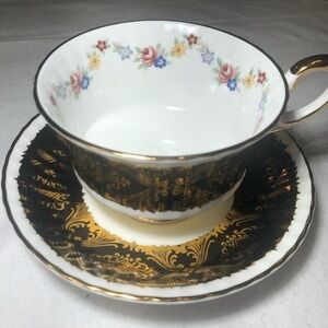 COPY - Paragon F Pembroke fine bone china tea set